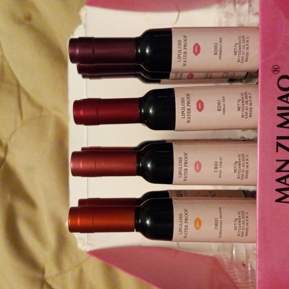 Lip tint price is for 3.. missing 1 color RD02